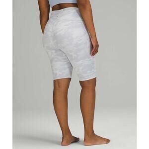 Lululemon Womens Wunder Under Size 10 Ribbed Gray Camo Biker Shorts 10" EUC
